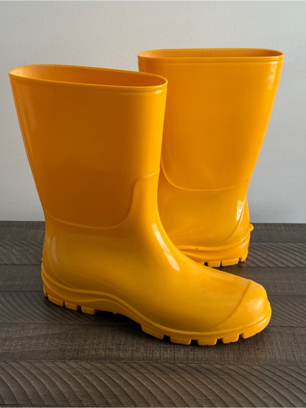 Yellow Rain Rubber Boots Unisex Women’s Size 9.5 | Men Size 8 | EU 41